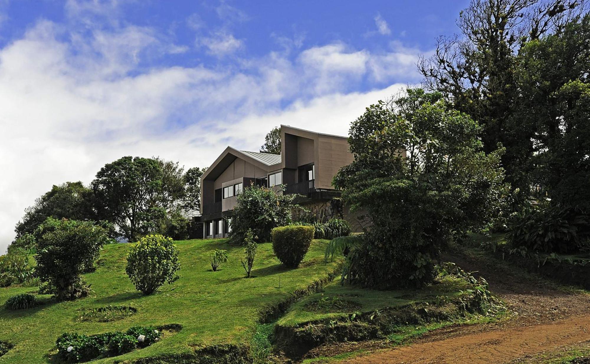 Poas Volcano Lodge Vara Blanca  Exterior photo